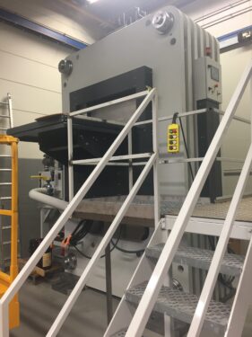 2000 ton Rubberpad Forming Press