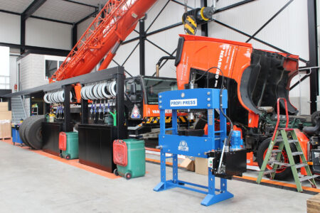 Hydraulic Presses for Truck Industry