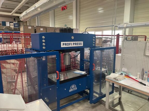 Workshop Press 200 Ton With Protection Screens